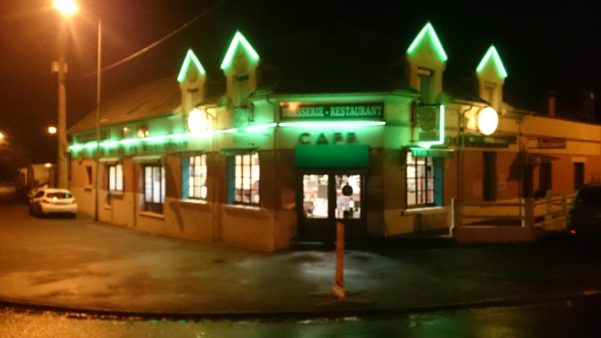 Le Relais De Risquetout Hem-Hardinval ภายนอก รูปภาพ
