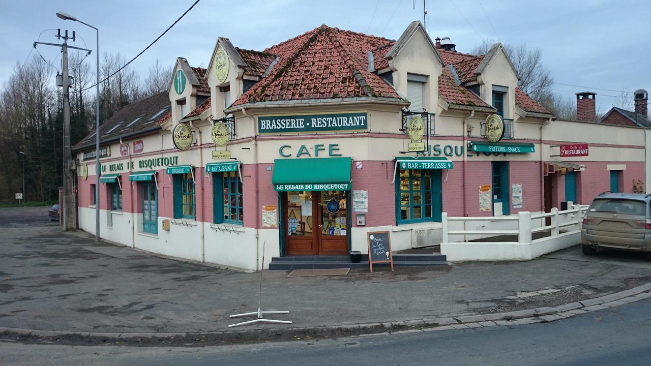 Le Relais De Risquetout Hem-Hardinval ภายนอก รูปภาพ