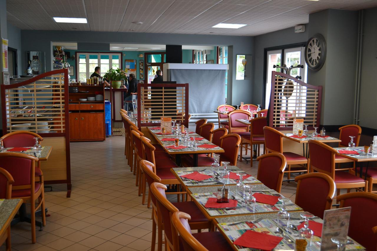 Le Relais De Risquetout Hem-Hardinval ภายนอก รูปภาพ